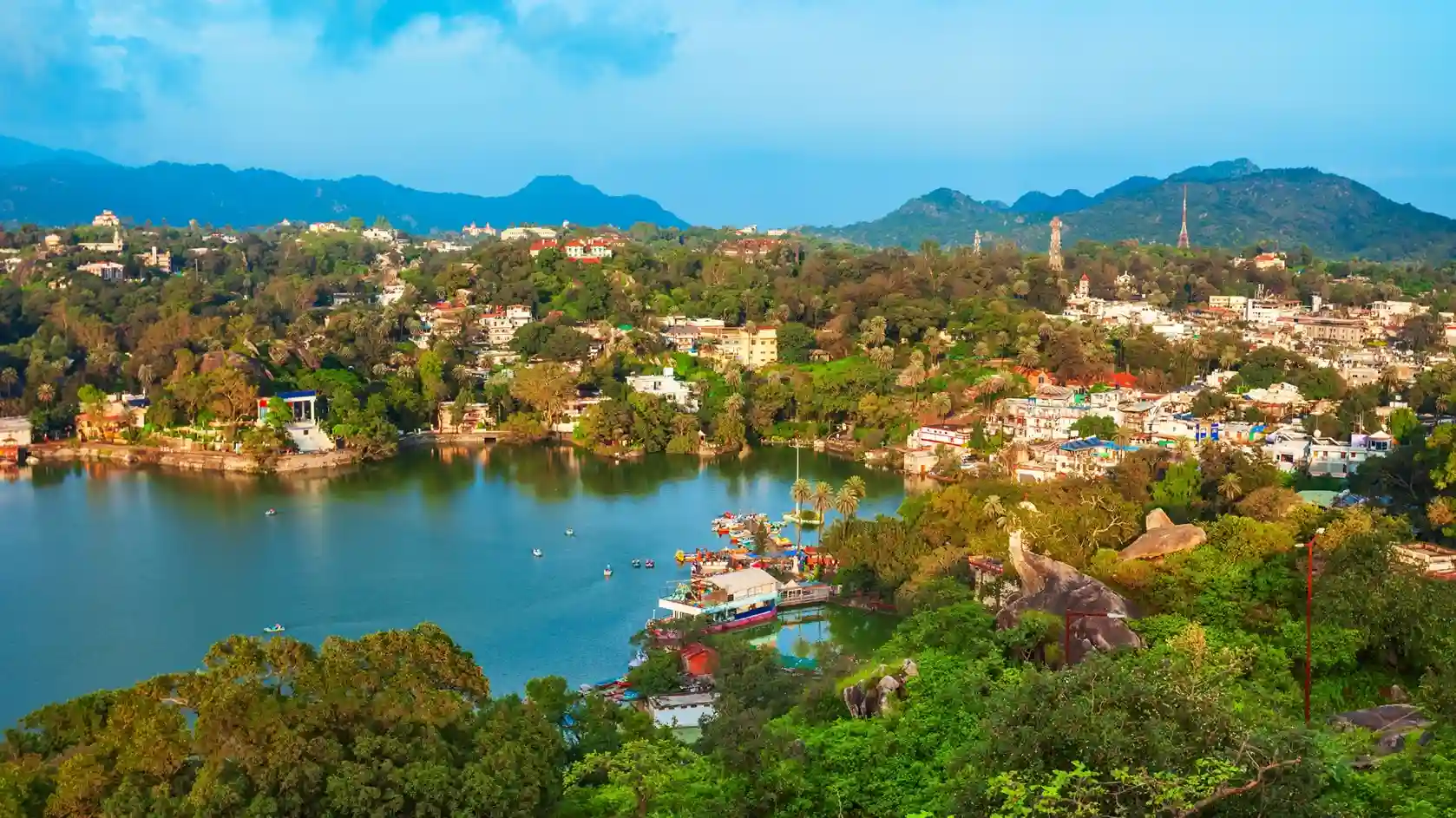 Tempo Traveler For Mount Abu Sightseeing Tours